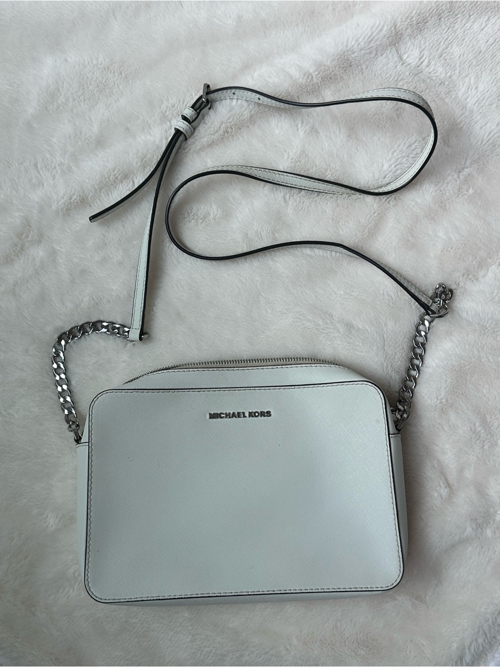 White Michael Kors crossbody purse